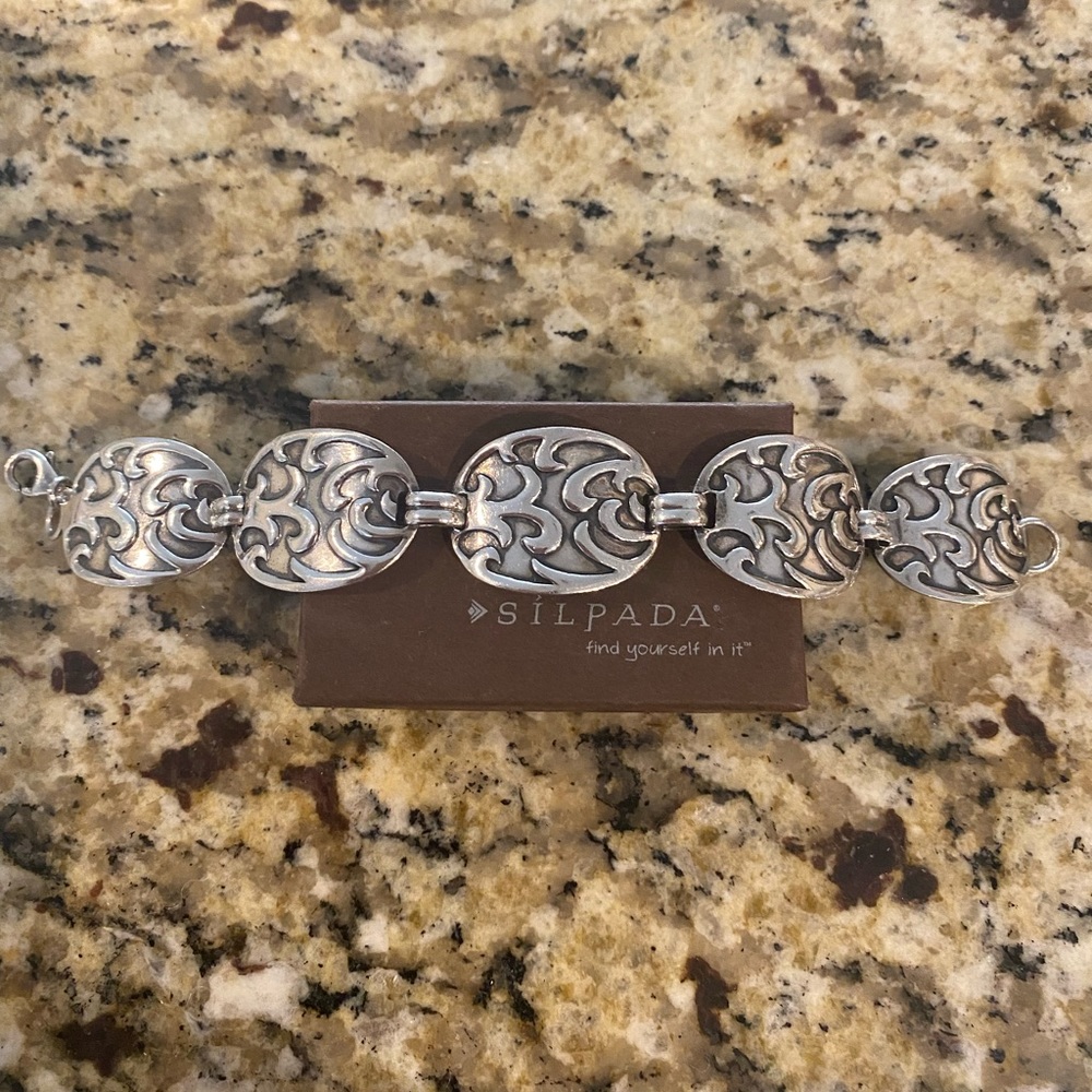 Silpada filigree disc bracelet rare!